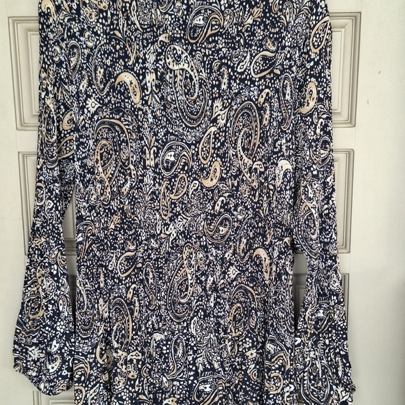 Avenue Blouse Plus Sz22/24 Blk/Tan Paisley Long Sleeves V Neck MiniPleats Cutie - Picture 12 of 12